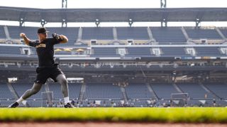 In-Depth: Skenes’ rise rooted in military-trained drive, manic work ethic taken at PNC Park (In-depth). Photo by PIRATES